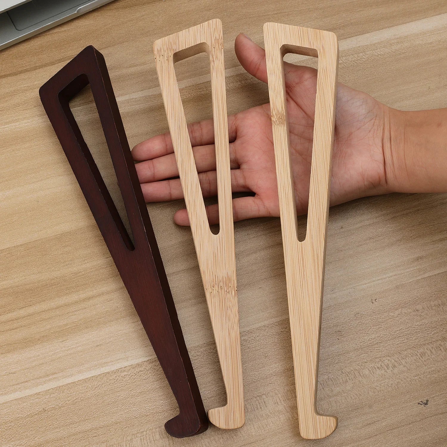 Supports Laptop en Bois (x2) – Ergonomiques & Ventilés